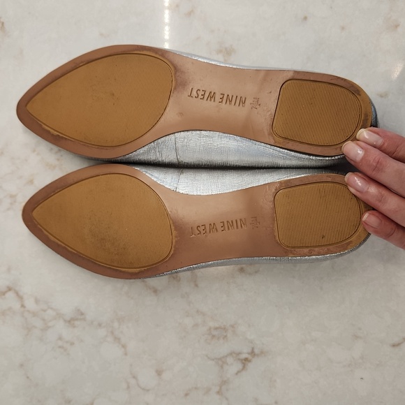 Nine West Speak Up Metallic Silver Ballet Slipper Size 7.5, Vegan - Picture 5 of 5